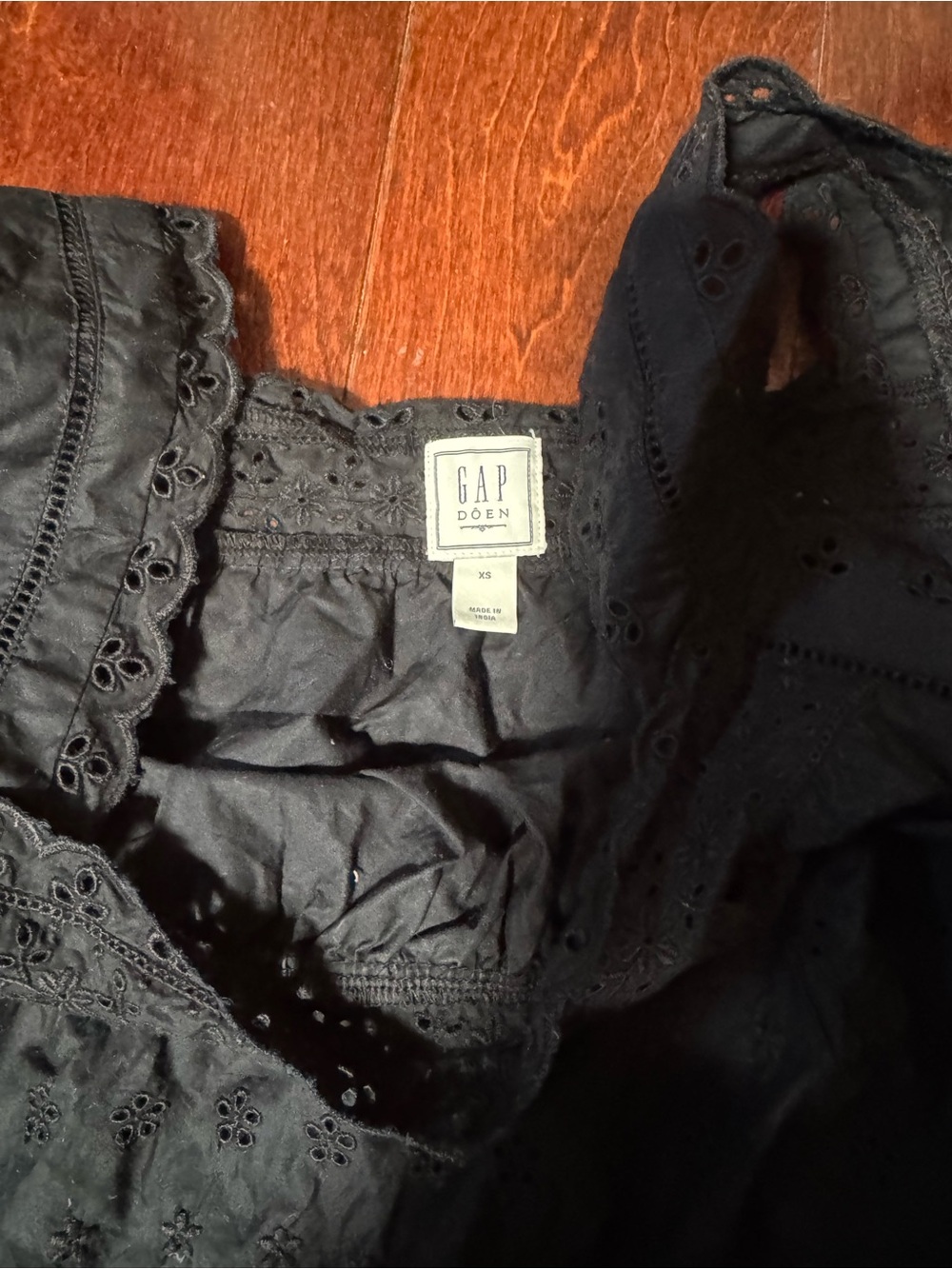 GAP x Doen Black Eyelet Square-Neck Tank - Picture 6 of 6